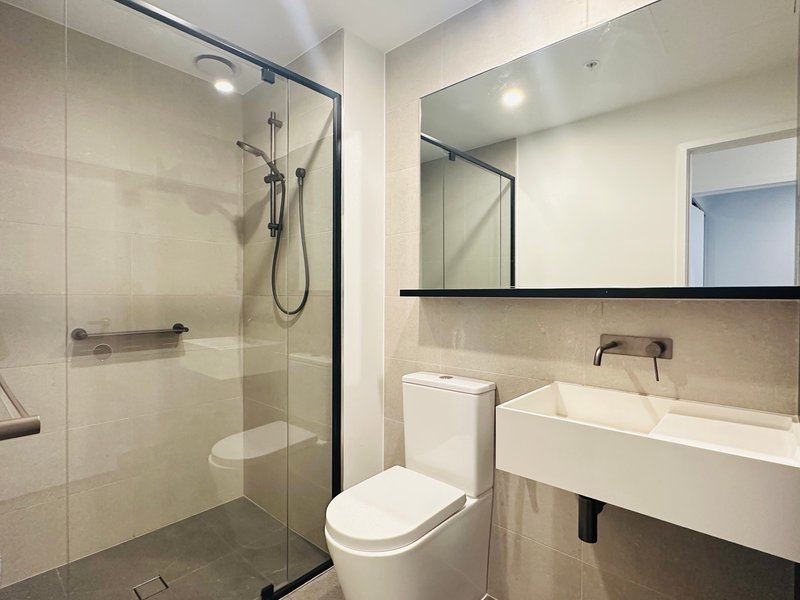 Photo - 401/20 Lomandra Drive, Clayton South VIC 3169 - Image 5