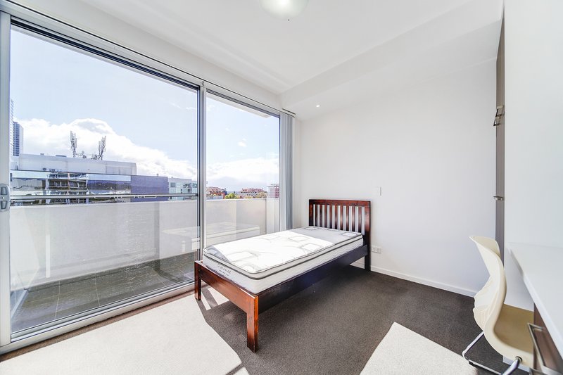 Photo - 401/235-237 Pirie Street, Adelaide SA 5000 - Image 5