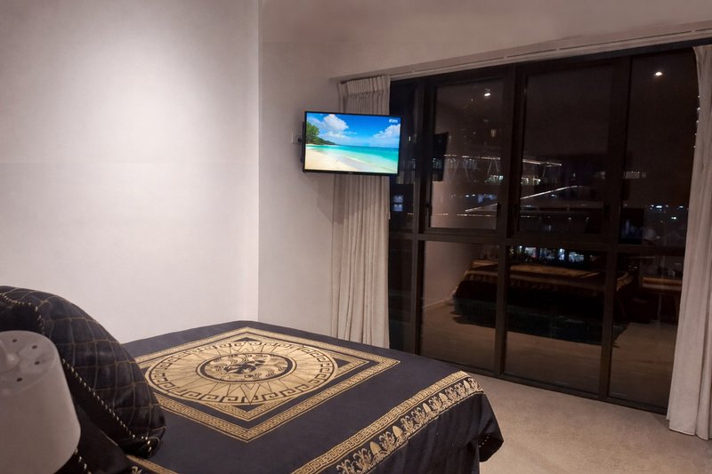 Photo - 401/2663 Gold Coast Highway, Broadbeach QLD 4218 - Image 6