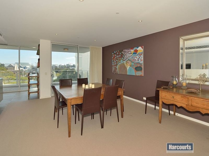 Photo - 401/3 Marco Polo Drive, Mandurah WA 6210 - Image 7