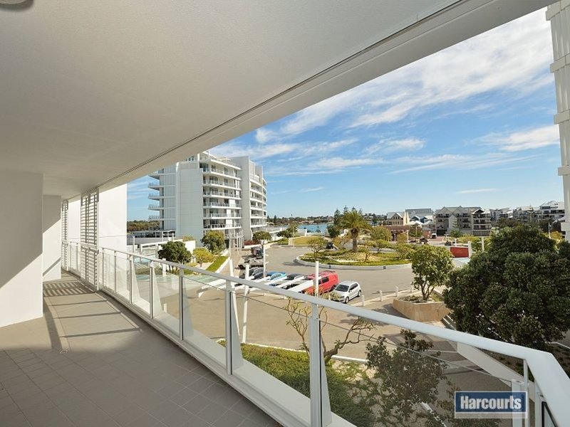 Photo - 401/3 Marco Polo Drive, Mandurah WA 6210 - Image 16