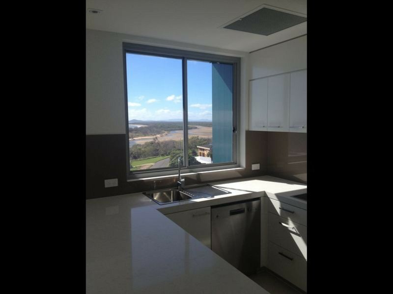 Photo - 401/3 Pacific Ave , Tannum Sands QLD 4680 - Image 3