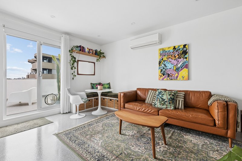Photo - 401/33 Seymour Street, Preston VIC 3072 - Image 3