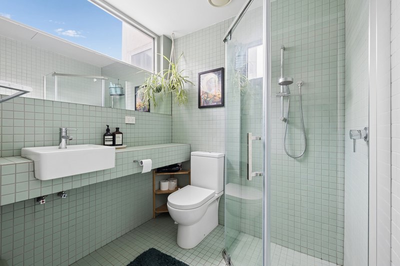 Photo - 401/33 Seymour Street, Preston VIC 3072 - Image 6