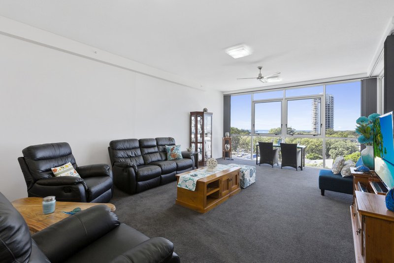 Photo - 401/37 Bay St, Ultima Harbourside , Tweed Heads NSW 2485 - Image 2