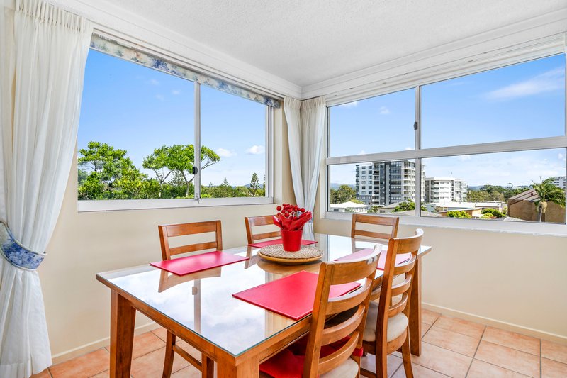 Photo - 401/4-10 Douglas Street, Coolangatta QLD 4225 - Image 6