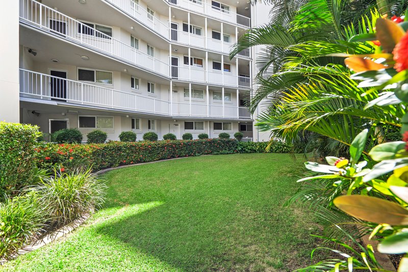 Photo - 401/4-10 Douglas Street, Coolangatta QLD 4225 - Image 15