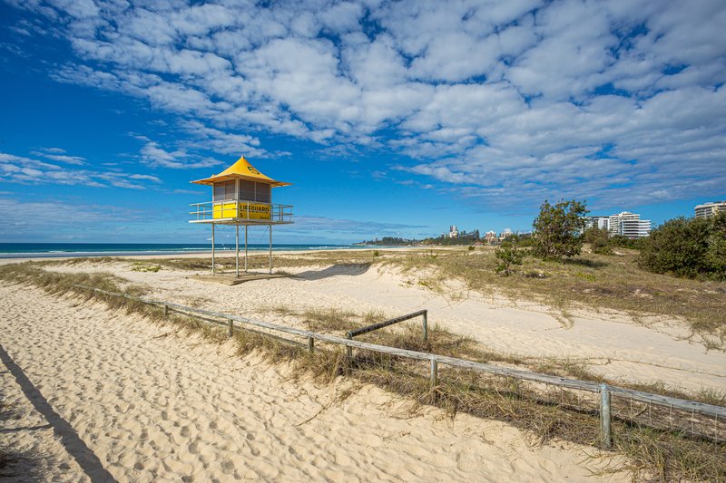 Photo - 401/4-10 Douglas Street, Coolangatta QLD 4225 - Image 17