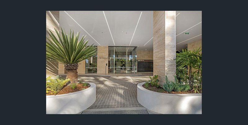 Photo - 401/4-6 Alexandra Avenue, Mermaid Beach QLD 4218 - Image 1