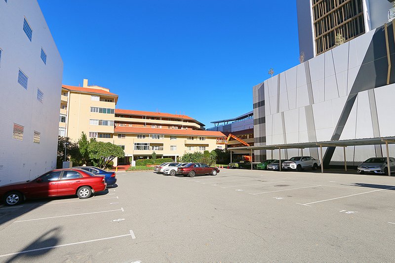 Photo - 401/45 Adelaide Terrace, East Perth WA 6004 - Image 17