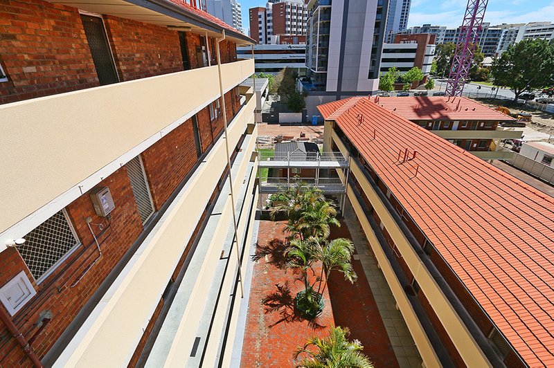 Photo - 401/45 Adelaide Terrace, East Perth WA 6004 - Image 26