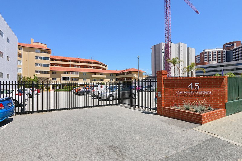 Photo - 401/45 Adelaide Terrace, East Perth WA 6004 - Image 32