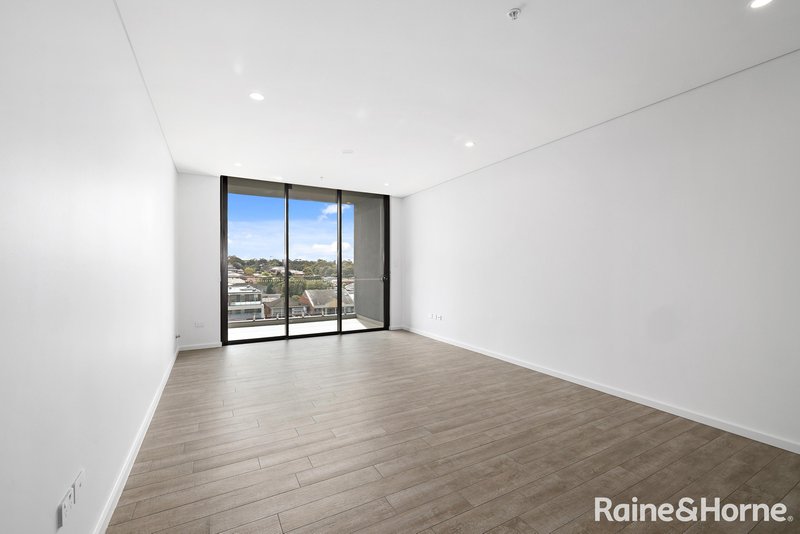 Photo - 401/5 Wyuna Street, Beverley Park NSW 2217 - Image 5
