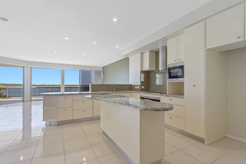 Photo - 401/50 Picnic Point Esplanade, Maroochydore QLD 4558 - Image 3