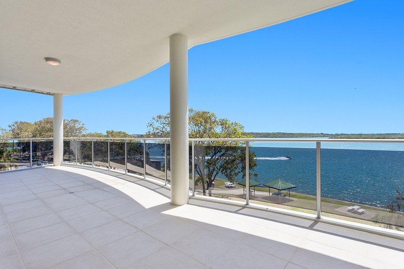 Photo - 401/50 Picnic Point Esplanade, Maroochydore QLD 4558 - Image 5