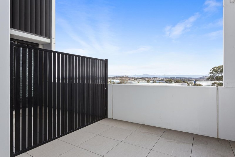 Photo - 401/6 Gribble Street, Gungahlin ACT 2912 - Image 10