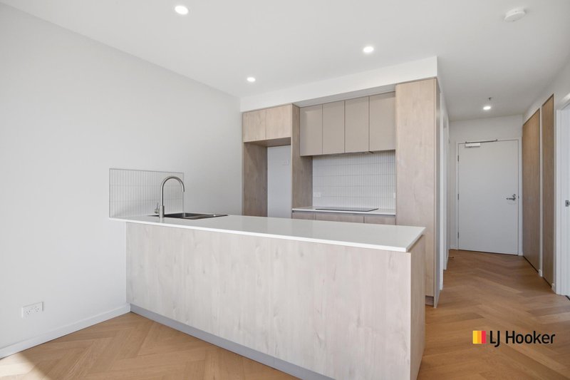 Photo - 401/61 Camilleri Way, Gungahlin ACT 2912 - Image 5