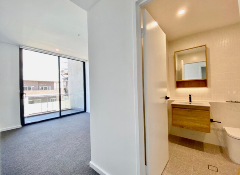 Photo - 401,702/3-5 Arncliff Street, Wolli Creek NSW 2205 - Image 11