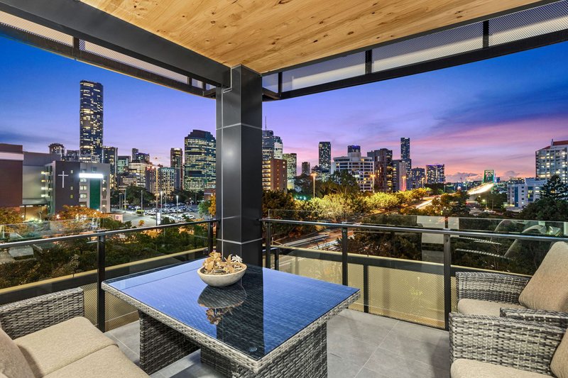 Photo - 401/9 Lambert Street, Kangaroo Point QLD 4169 - Image 2