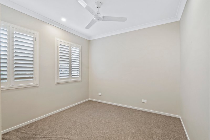 Photo - 402 Glades Street, Chambers Flat QLD 4133 - Image 12