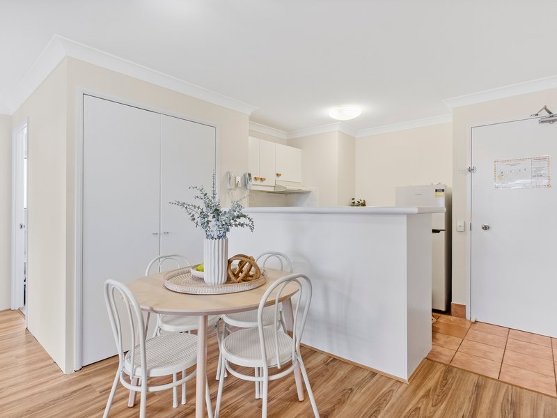 Photo - 40/20-26 Anne Avenue, Broadbeach QLD 4218 - Image 8