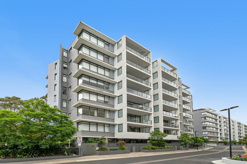 Photo - 402/10 Waterview Drive, Lane Cove NSW 2066 - Image 8