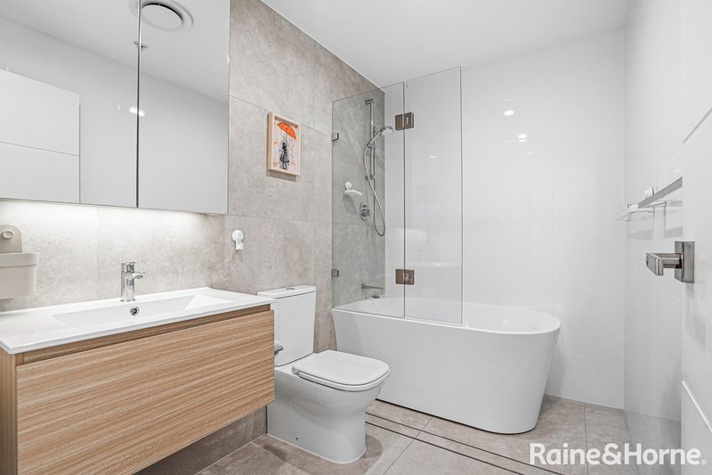 Photo - 402/12C Carson Lane, St Marys NSW 2760 - Image 10