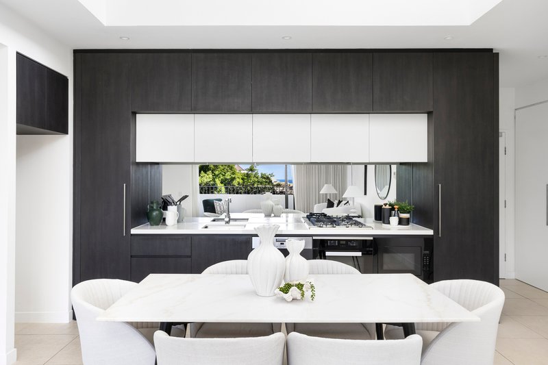 Photo - 402/13 Whistler Street, Manly NSW 2095 - Image 5