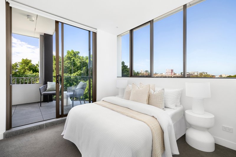 Photo - 402/13 Whistler Street, Manly NSW 2095 - Image 10