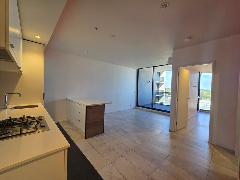 Photo - 402/19-21 Hanover Street, Oakleigh VIC 3166 - Image 4