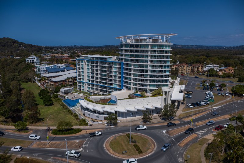 Photo - 402/2 Creek Street, Coolangatta QLD 4225 - Image 16