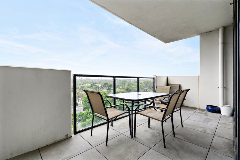 Photo - 402/2 Moonering Drive, Coburg VIC 3058 - Image 8