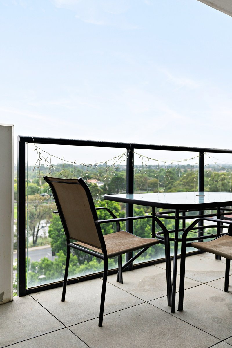 Photo - 402/2 Moonering Drive, Coburg VIC 3058 - Image 9