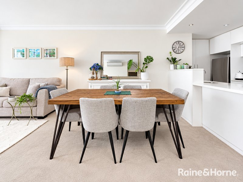 Photo - 402/3 Palm Avenue, Breakfast Point NSW 2137 - Image 4