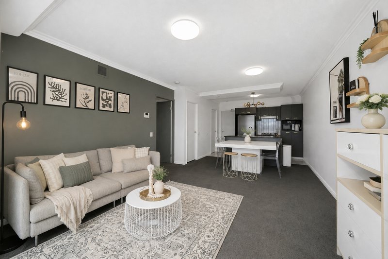 Photo - 402/392 Hamilton Road, Chermside QLD 4032 - Image 1
