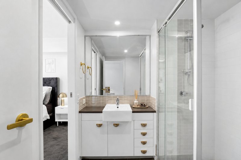Photo - 402/392 Hamilton Road, Chermside QLD 4032 - Image 5