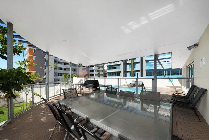 Photo - 402/392 Hamilton Road, Chermside QLD 4032 - Image 7