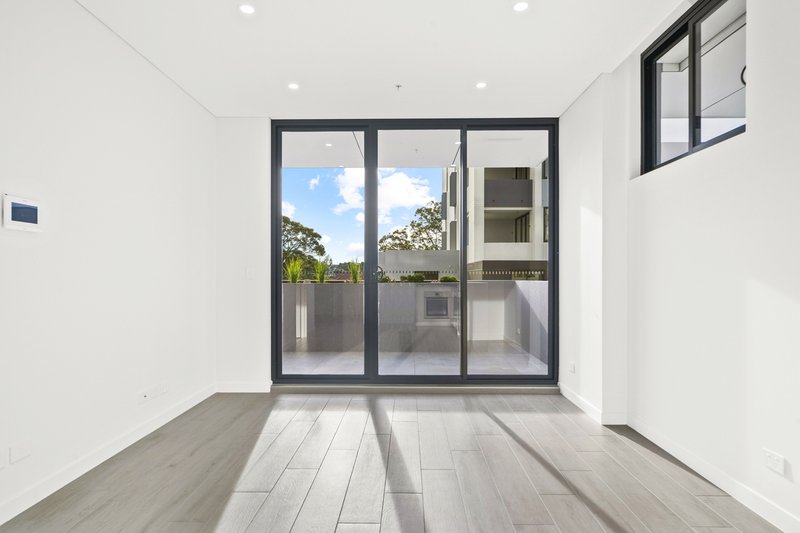 Photo - 402/44-52 Regent Street, Kogarah NSW 2217 - Image 7