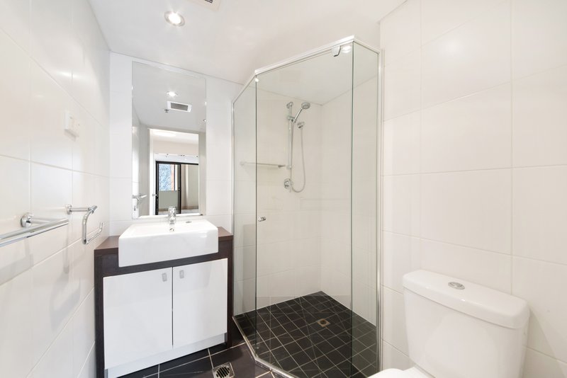 Photo - 402/62 Foster Street, Surry Hills NSW 2010 - Image 6
