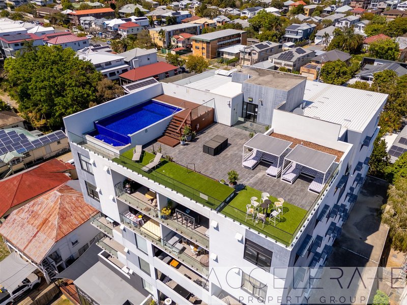 Photo - 402/89 Old Cleveland Road, Stones Corner QLD 4120 - Image 2