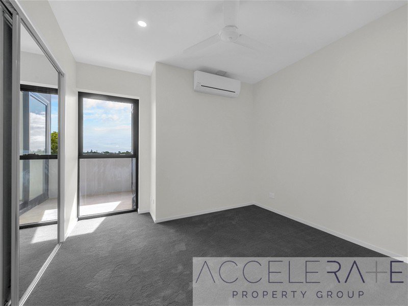 Photo - 402/89 Old Cleveland Road, Stones Corner QLD 4120 - Image 11