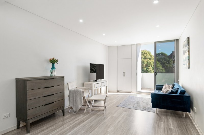 Photo - 402B/23 Roger Street, Brookvale NSW 2100 - Image 1
