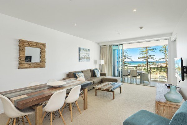 Photo - 403/1 Douglas St , Coolangatta QLD 4225 - Image 2