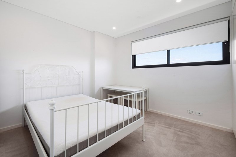 Photo - 403/10 Gladstone Street, Burwood NSW 2134 - Image 3