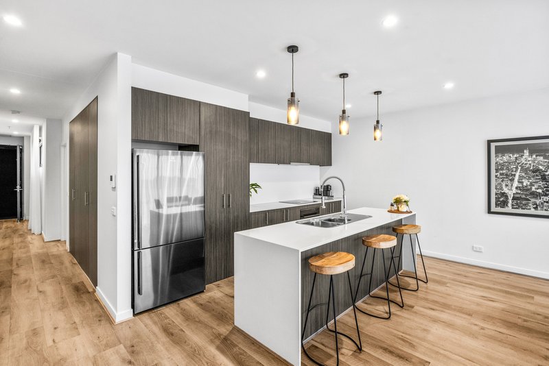 Photo - 403/116 Watton Street, Werribee VIC 3030 - Image 9
