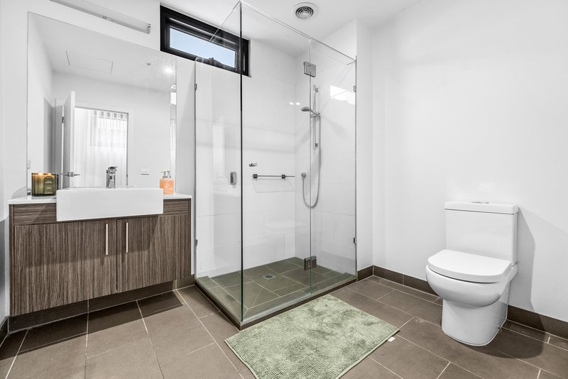 Photo - 403/116 Watton Street, Werribee VIC 3030 - Image 14