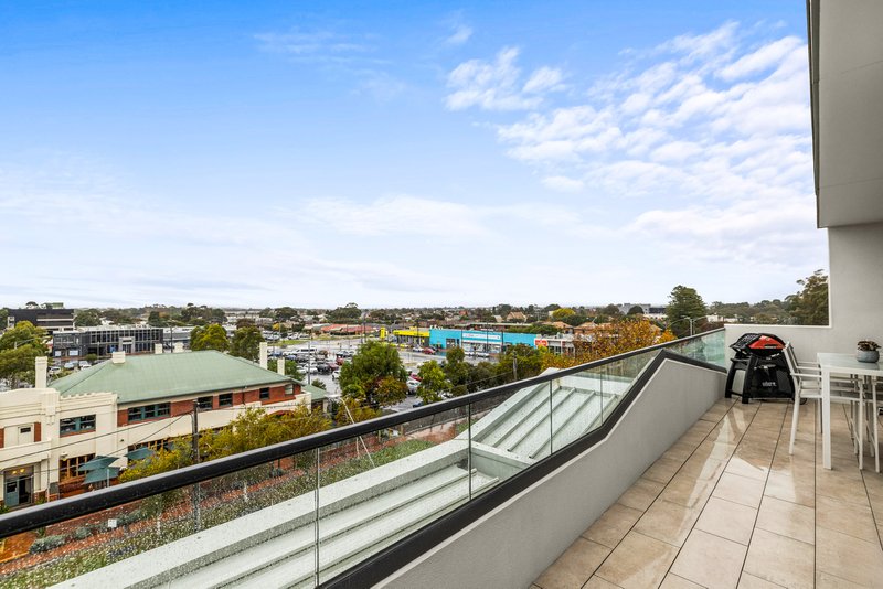 Photo - 403/116 Watton Street, Werribee VIC 3030 - Image 19