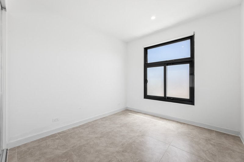 Photo - 403/139 Burwood Highway, Burwood VIC 3125 - Image 6