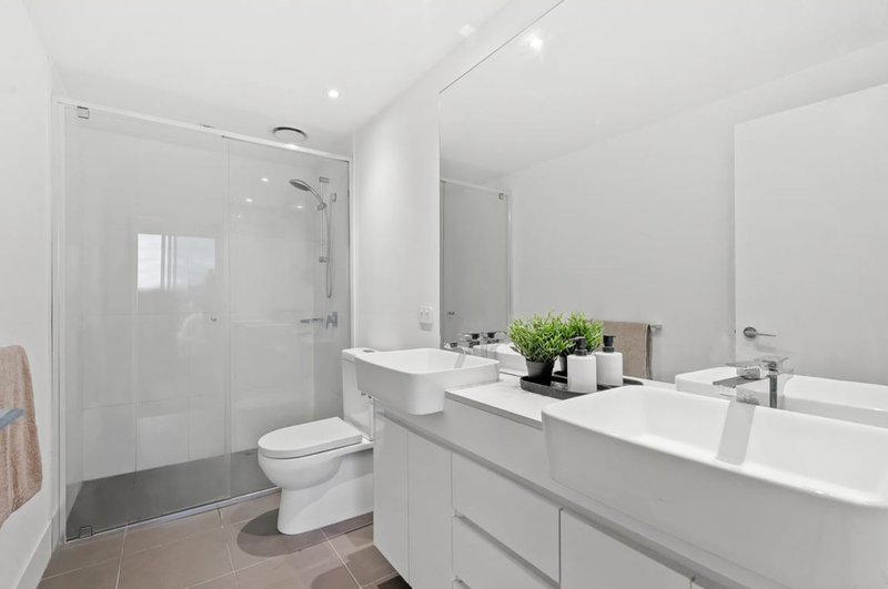 Photo - 403/15 Compass Drive, Biggera Waters QLD 4216 - Image 12