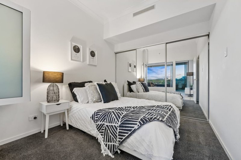 Photo - 403/15 Compass Drive, Biggera Waters QLD 4216 - Image 13
